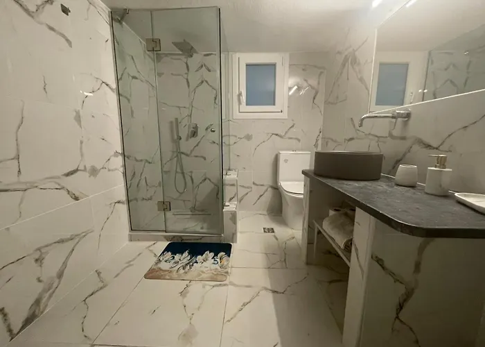 Bellavista Apartment *